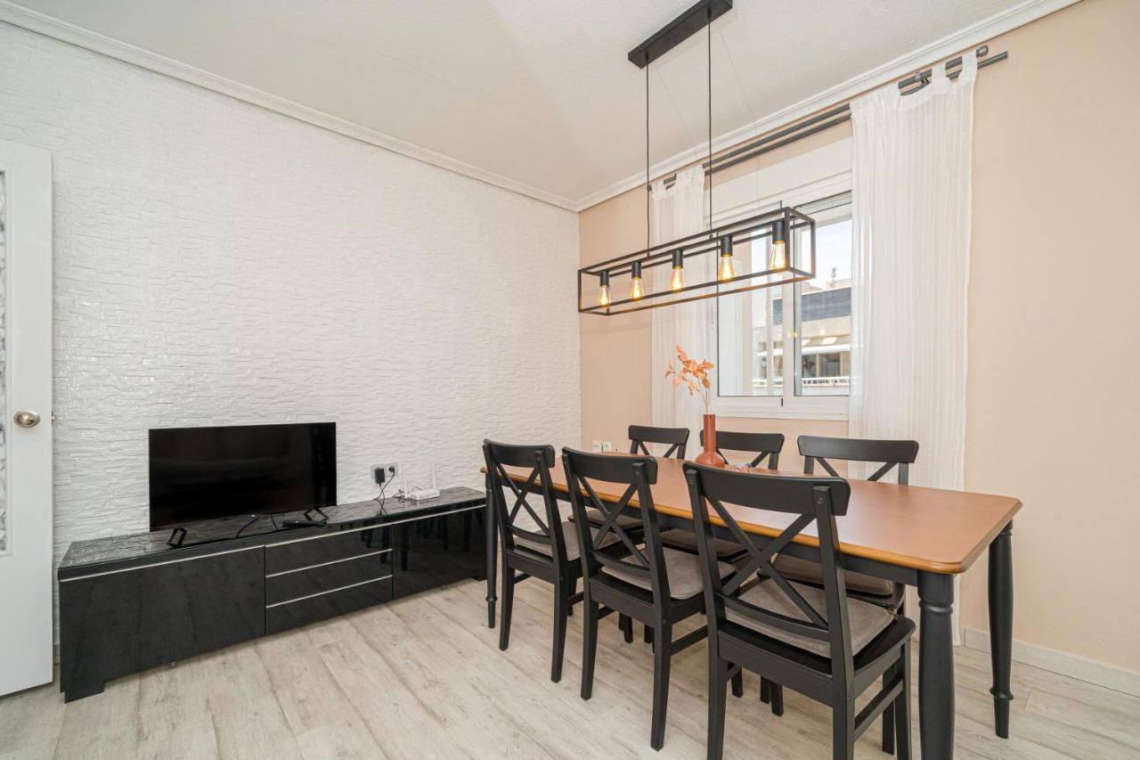 Casa Terra: Apartment 50 Meters From The Beach Torrevieja Ngoại thất bức ảnh